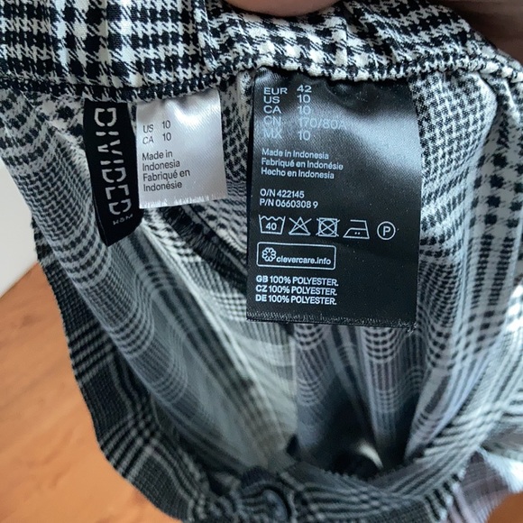 H&M Plaid Pants - Picture 4 of 4
